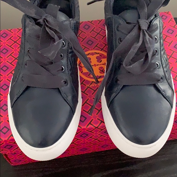 Brand new Tory Burch Leather Lace Up Sneakers - Picture 5 of 5